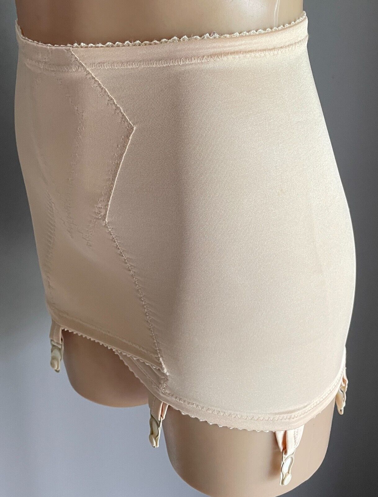 HICKORY Girdle Suspender Belt ShapeWear Open Bottom Beige Elasticised Sz 14 7726