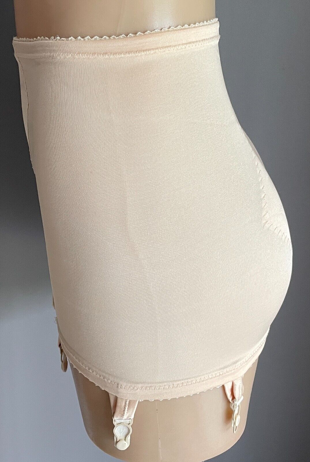 HICKORY Girdle Suspender Belt ShapeWear Open Bottom Beige Elasticised Sz 14 7726
