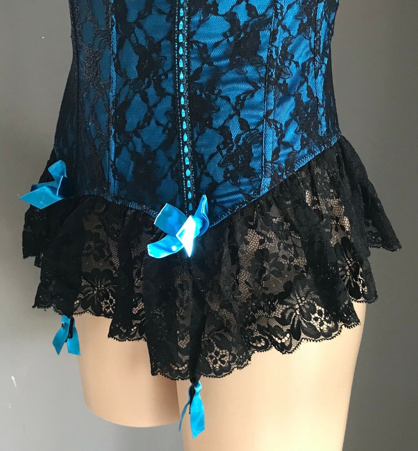 HANKY PANKY Burlesque Corset Suspenders Black & Teal Blue Lace Size 10 NEW Sexy
