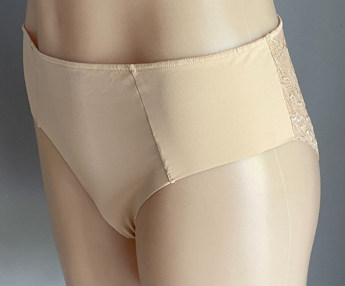 BRAS N THINGS Nude Smooth Comfort Lace Back High Waist Briefs Size 16 (00499101)