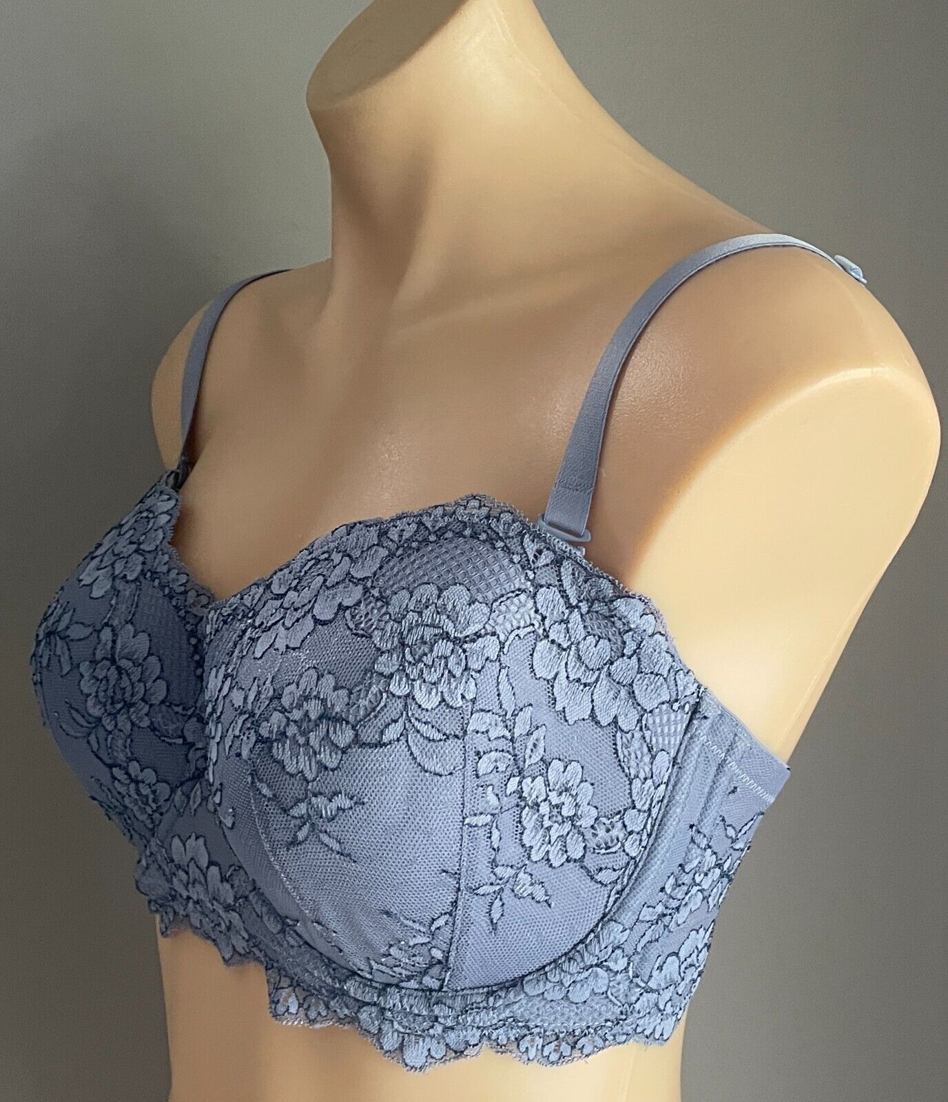 BRAS n THINGS Bra 12E Cornflower Blue Underwire Lace Adjustable Moulded Cup 12 E