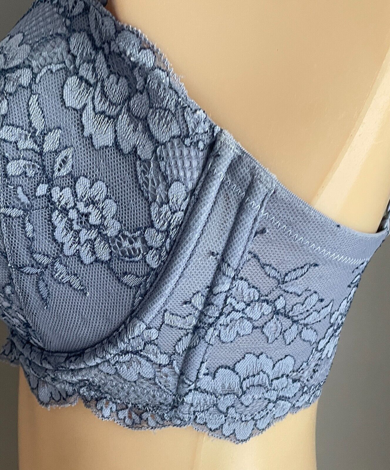 BRAS n THINGS Bra 12E Cornflower Blue Underwire Lace Adjustable Moulded Cup 12 E