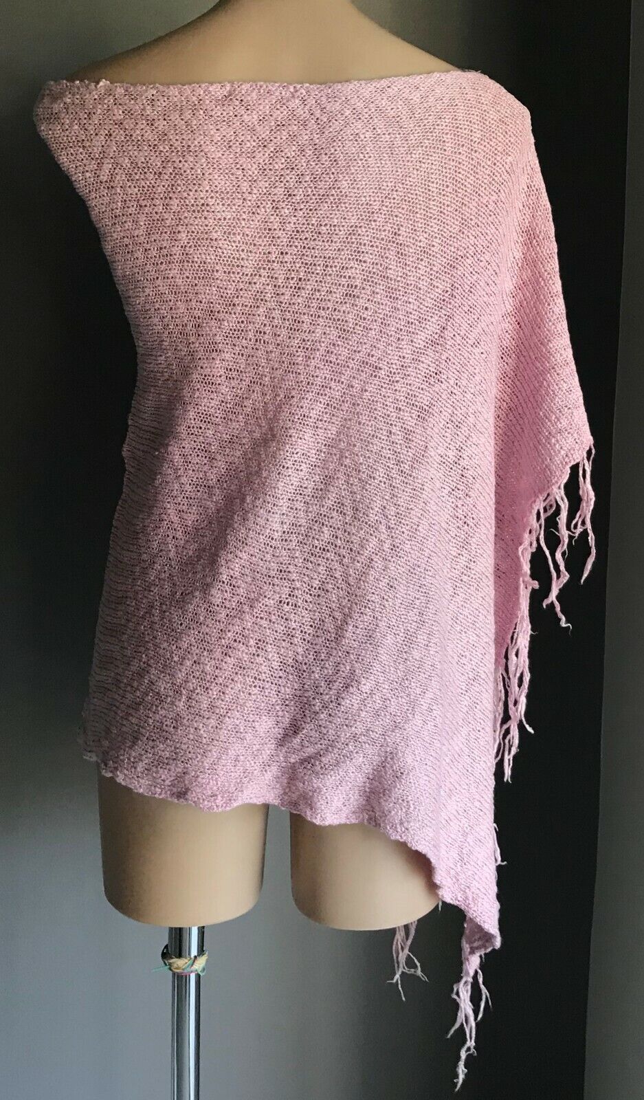 JUST JEANS Poncho Side Fringed Thin Pink Knit One Size Ladies Top  8 - 12