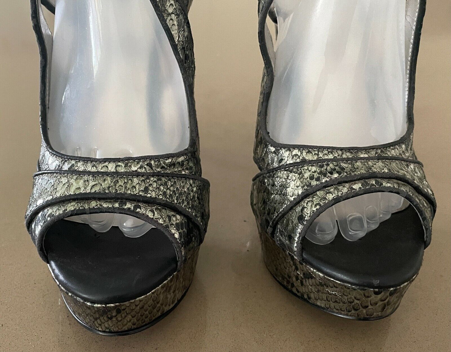 GUESS Kinetic 3 14cm Heels Pumps Silver Black Peep Toe Ankle Strap Shoes 10 NEW