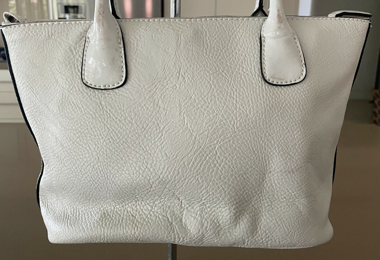 GUESS Shoulder Bag Off White Pebble Look Pleather Tote w Stud Trim w defect NEW