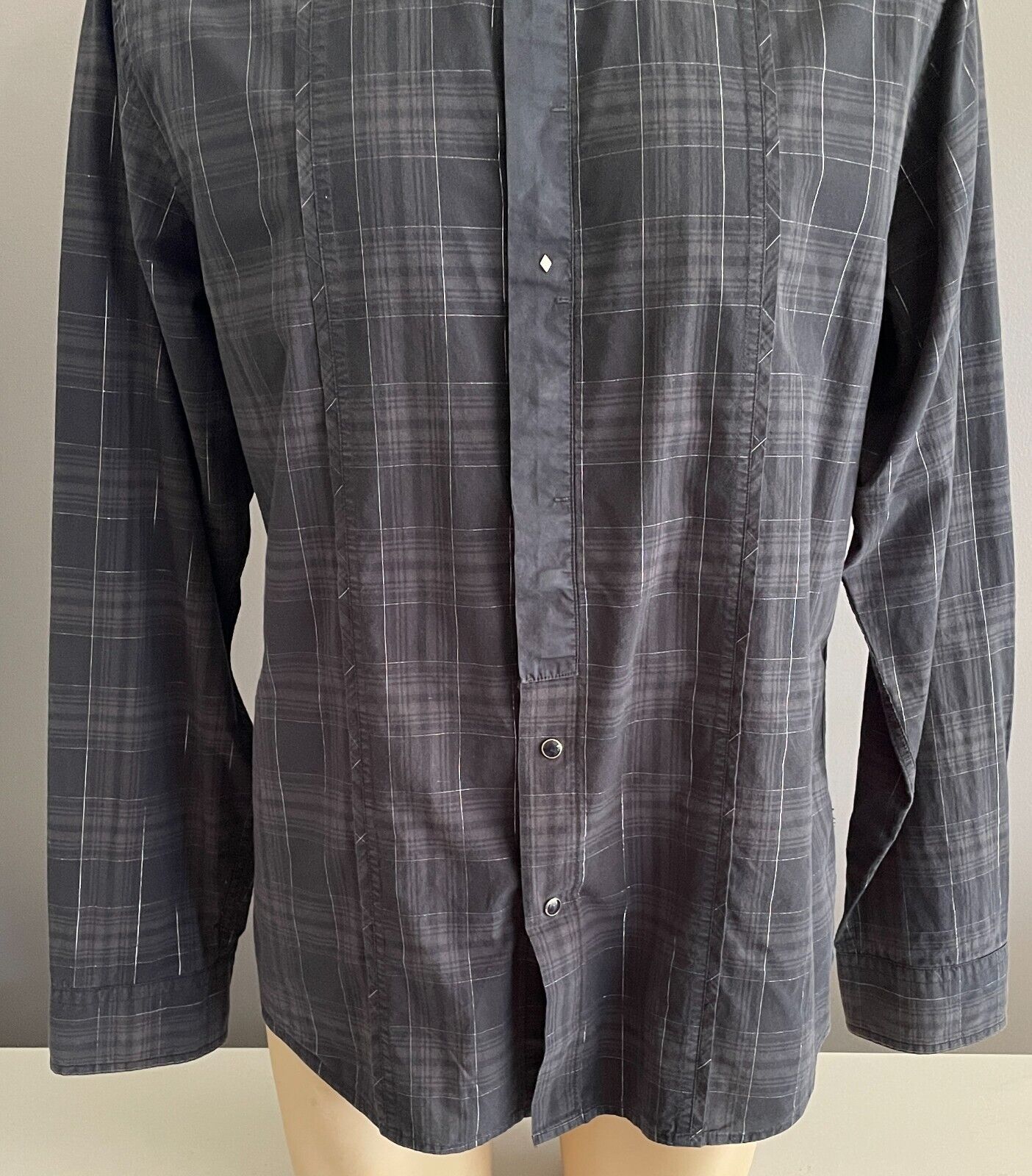 GUESS Shirt Silver Thread Grey Black Check Long Sleeve Button Mens Size 42