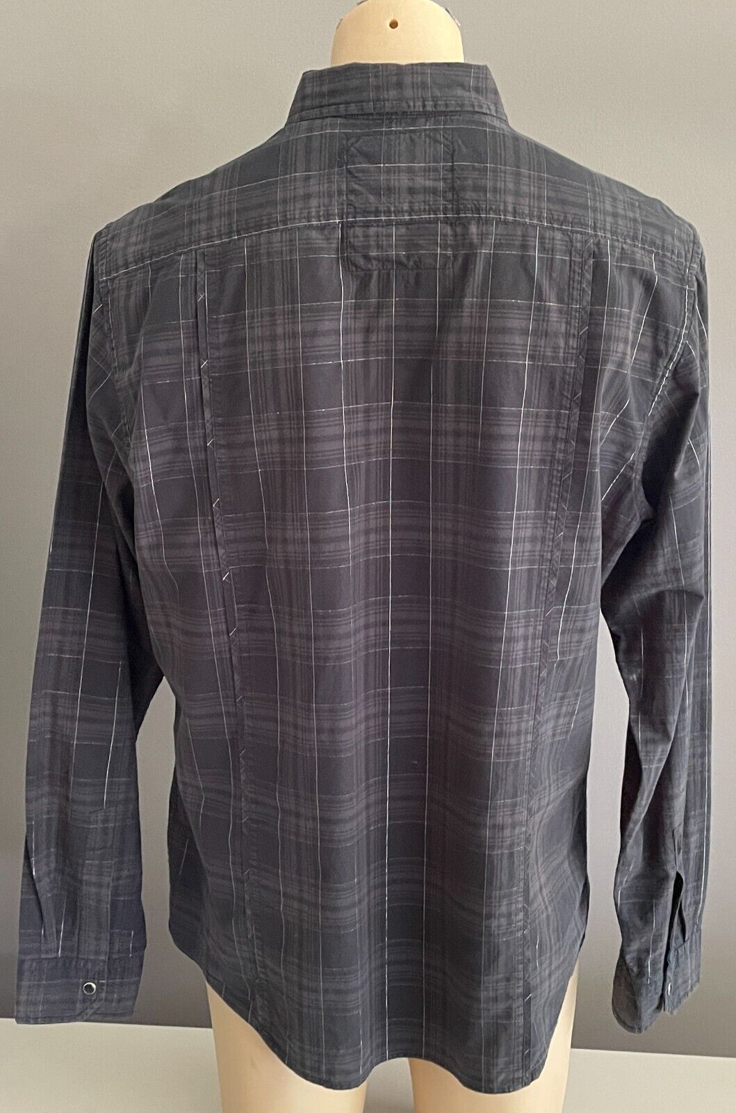 GUESS Shirt Silver Thread Grey Black Check Long Sleeve Button Mens Size 42