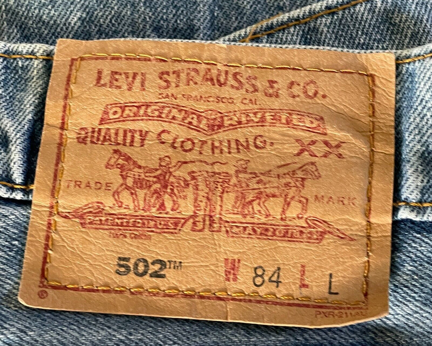 Mens LEVI'S 502 Jeans Faded Blue Denim Long Straight Leg Size Waist 84 LEVIS